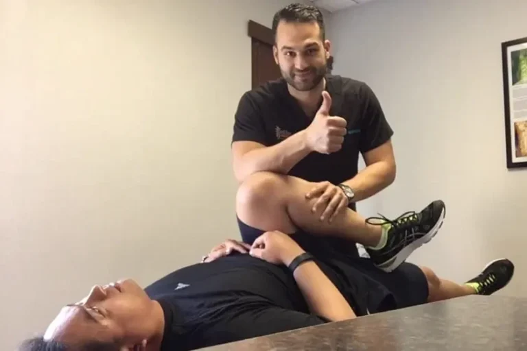 Home Page 49 Chiropractic Adjustment Elite Chiropractic Beverly Hills Image